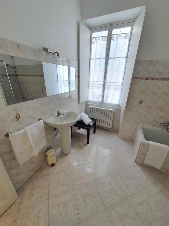 Villa Arcobaleno Rondo Garibaldi Санремо Екстер'єр фото